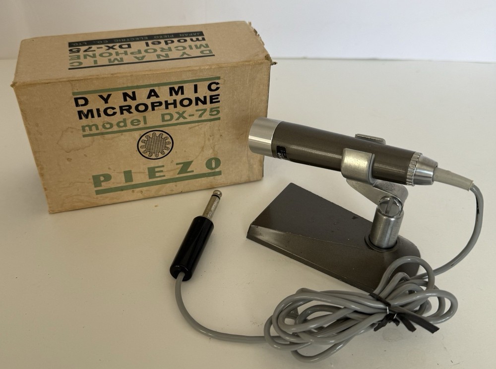 Vintage Piezo Dynamic Microphone Model DX-75 Japan Untested With Box