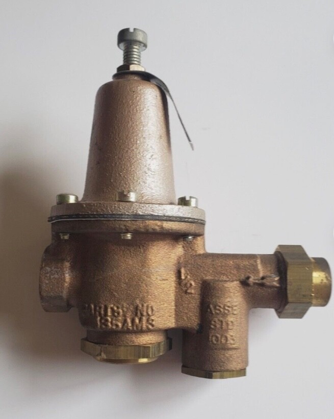 WATTS  1/2 U 5B LP STD 10-35 WATER PRESSURE REDUCING VALVE NEW IN BOX