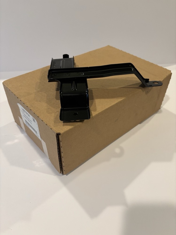 Genuine GM Battery Hold Down Retainer 84179725