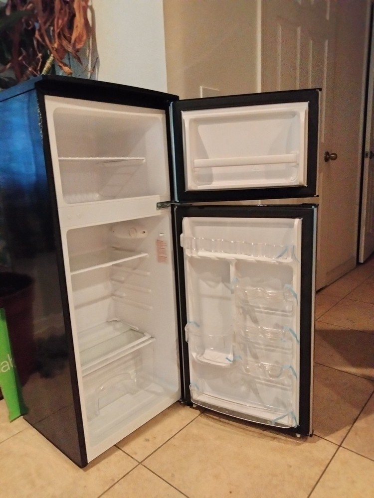 mini fridge with freezer 2 door