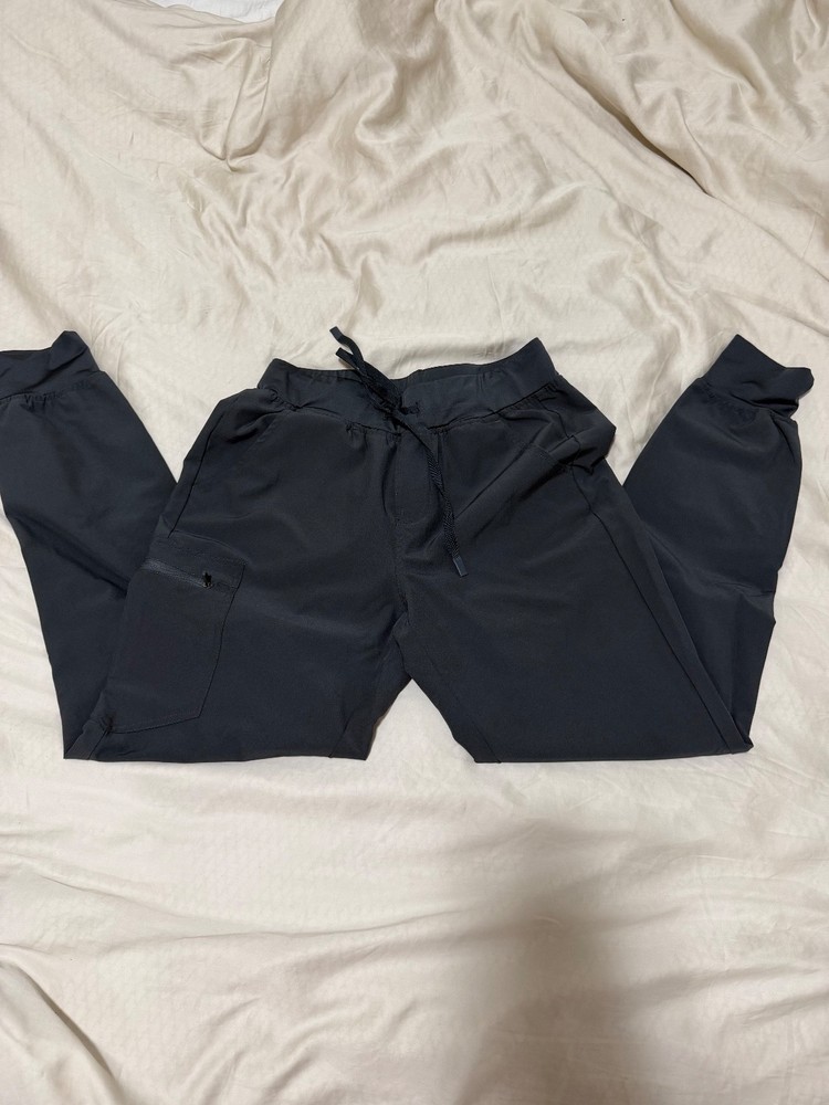Uniforms World Women’s Scrub Set Dark Grey Size medium