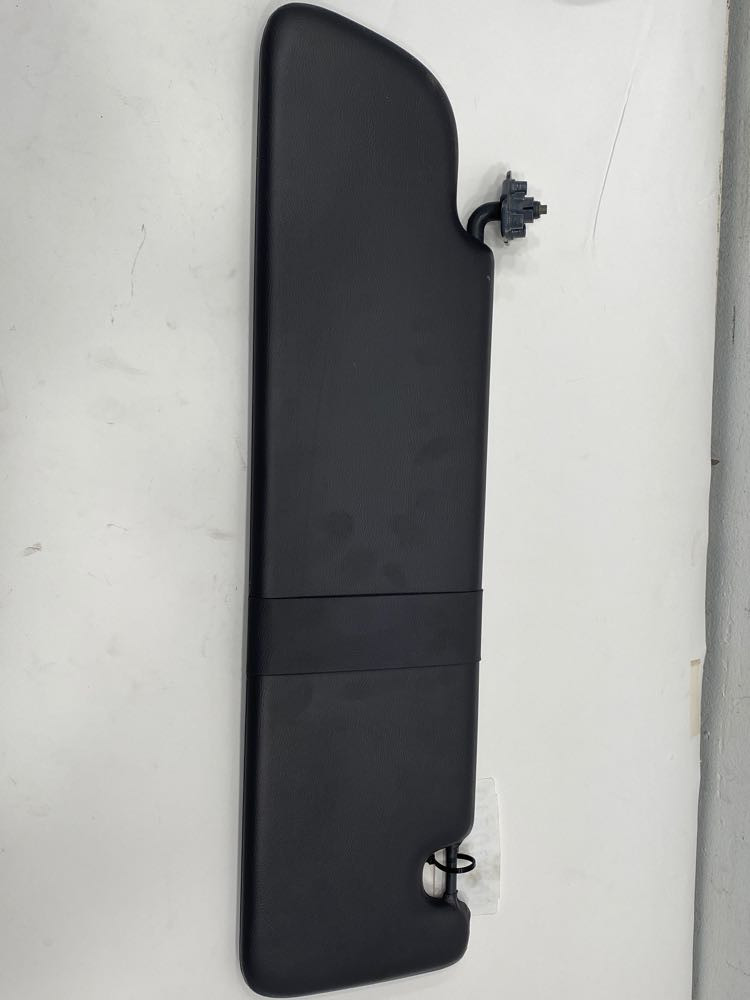 2016 Peterbilt 579 Visor (654-10610)