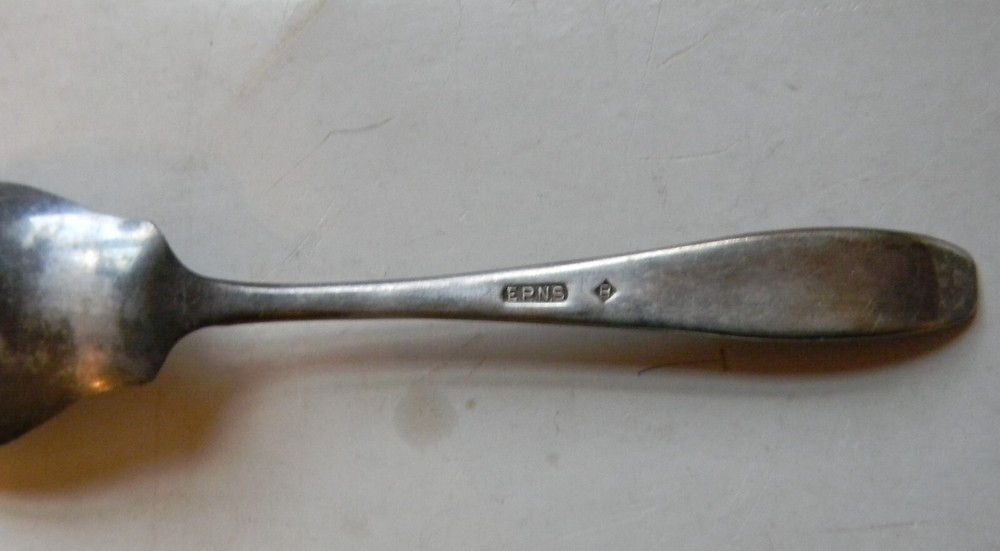 EPNS B in a Diamond Hammered Oval Antique Pattern Silverplated Sugar Spoon