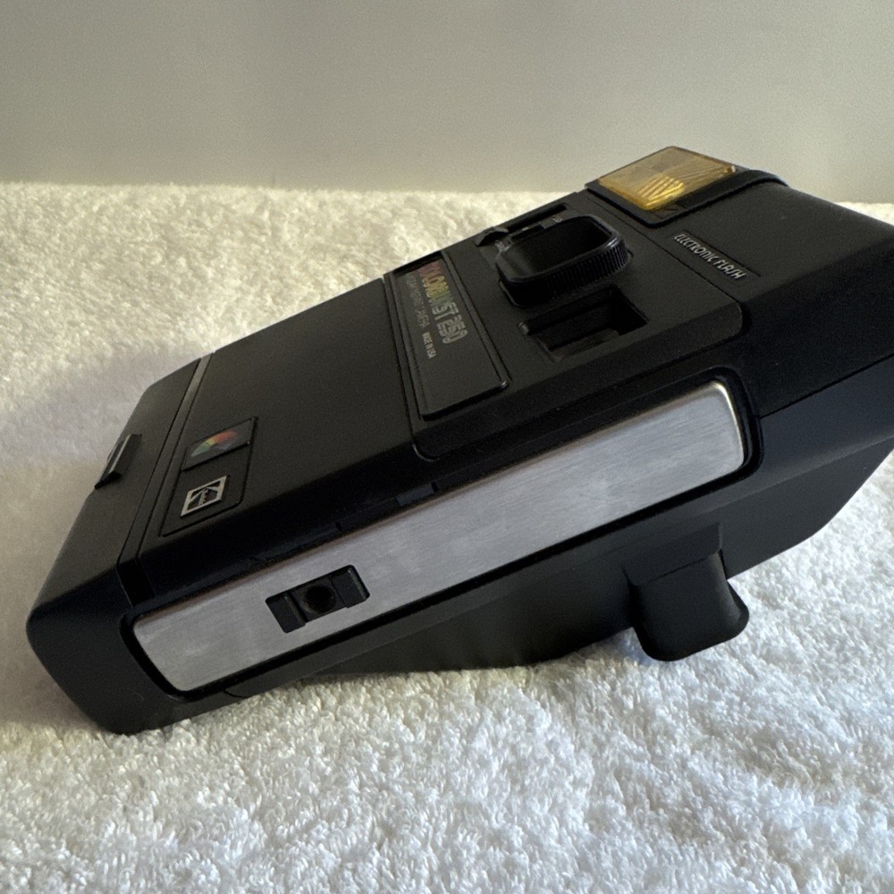Colorburst 250 Kodak Instant Camera Tested.