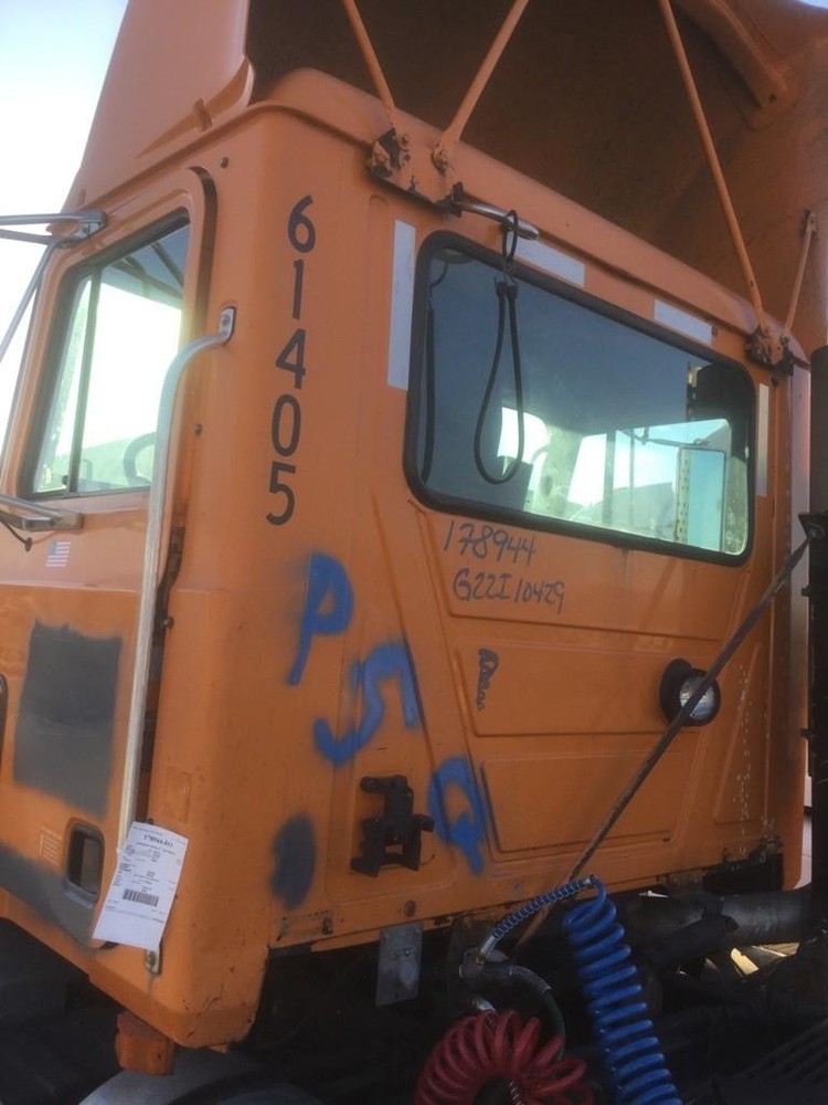 Replaces 2003 MACK CH612 CAB , OH