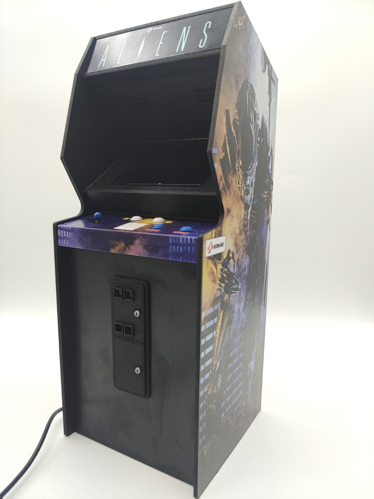 Aliens, 1/6 scale mini working arcade cabinet.