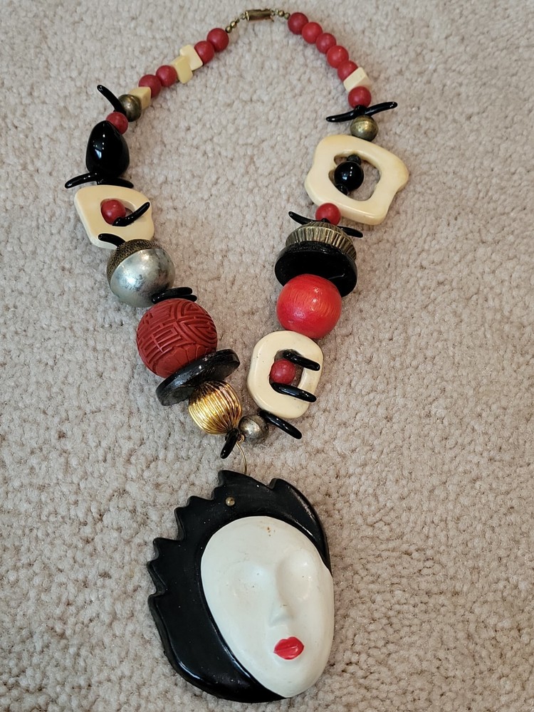 VINTAGE HANDMADE MIXED MEDIA NECKLACE UNIQUE