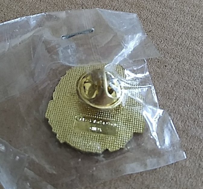 MCDONALD'S LAPEL/HAT PIN MONOPOLY CHRISTMAS