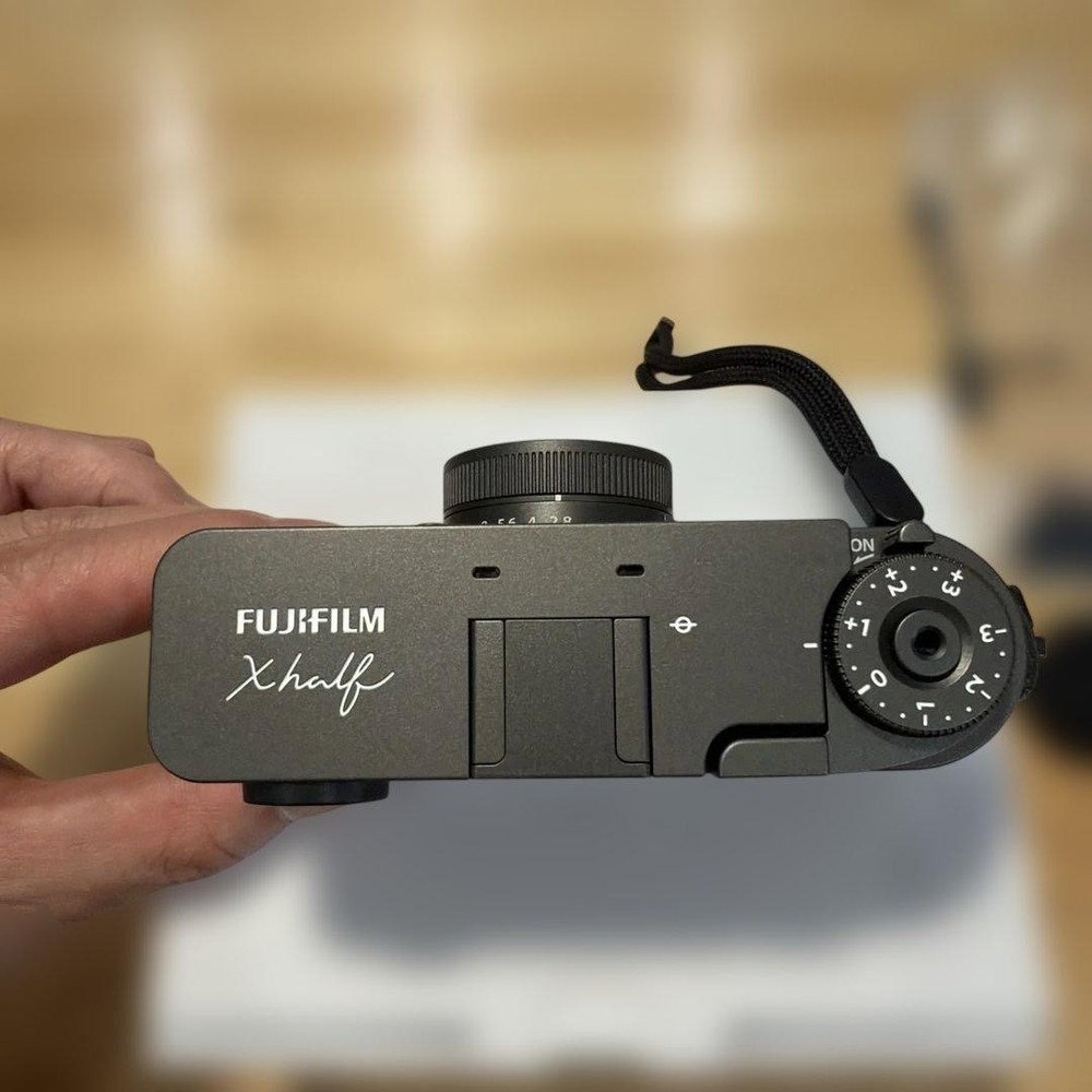 FUJIFILM X-Half