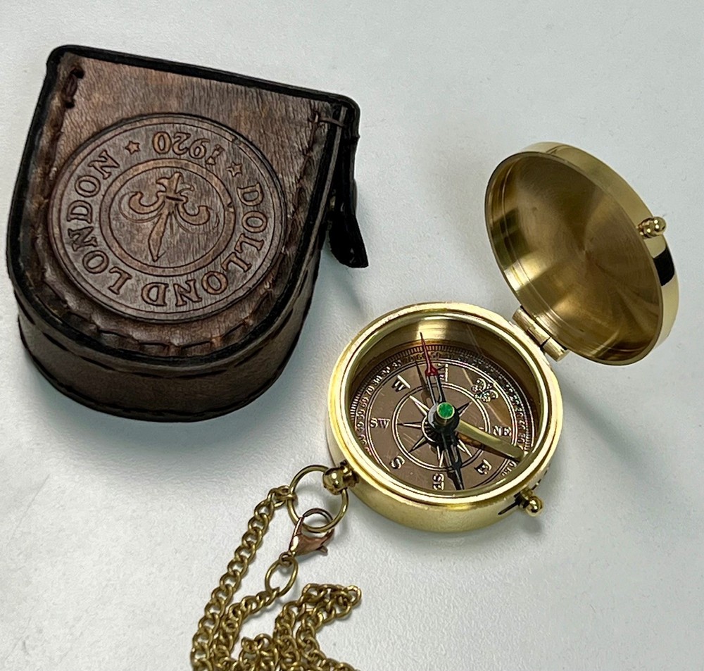 Vintage Maritime Nautical Directional Pocket compass with case