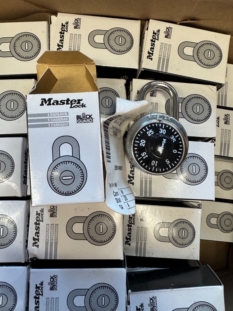Master Lock 1525 Combination Padlocks