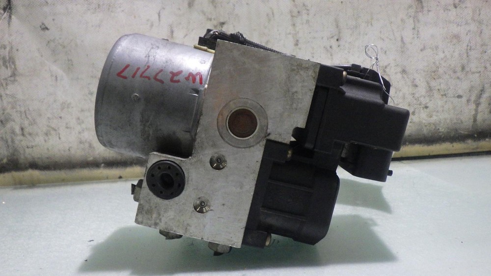 03 SATURN VUE Anti-Lock Brake