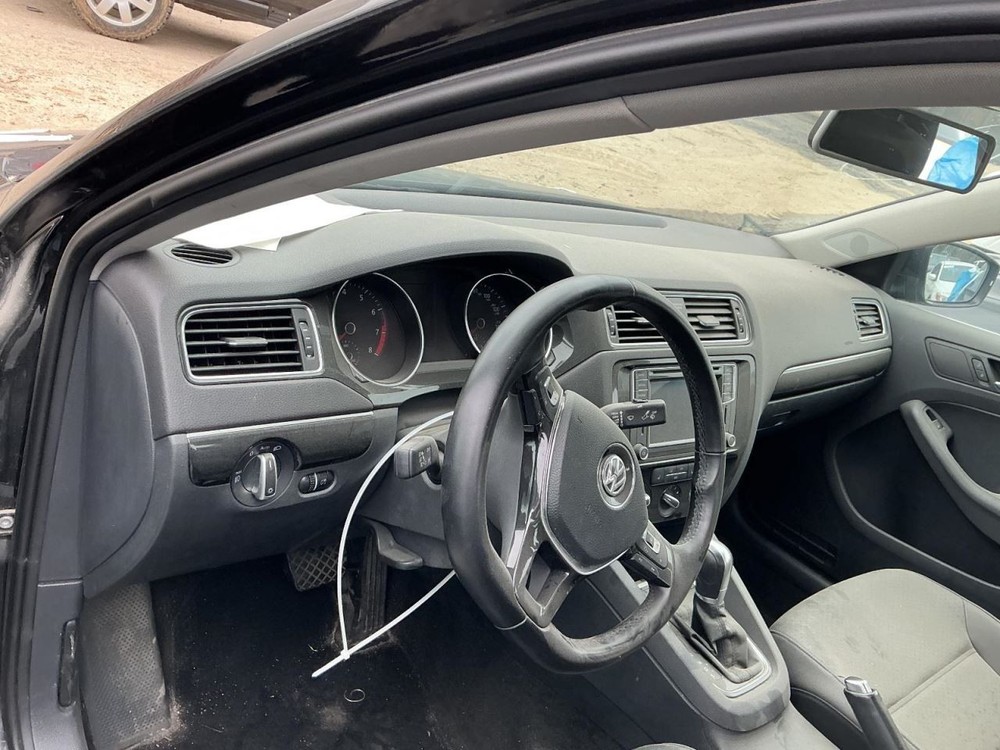 Fuse Box Engine Fits 15-18 JETTA 4984605