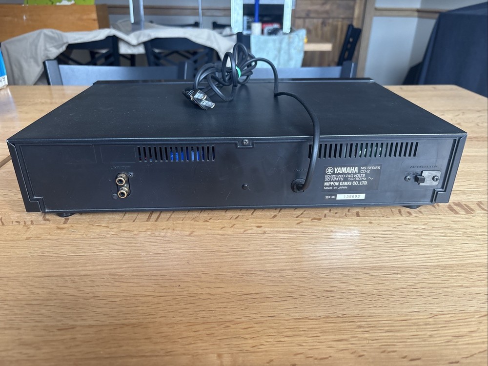 Yamaha CD-2 Natural Sound Compact Disc Player Tested See Description W/ Manual!