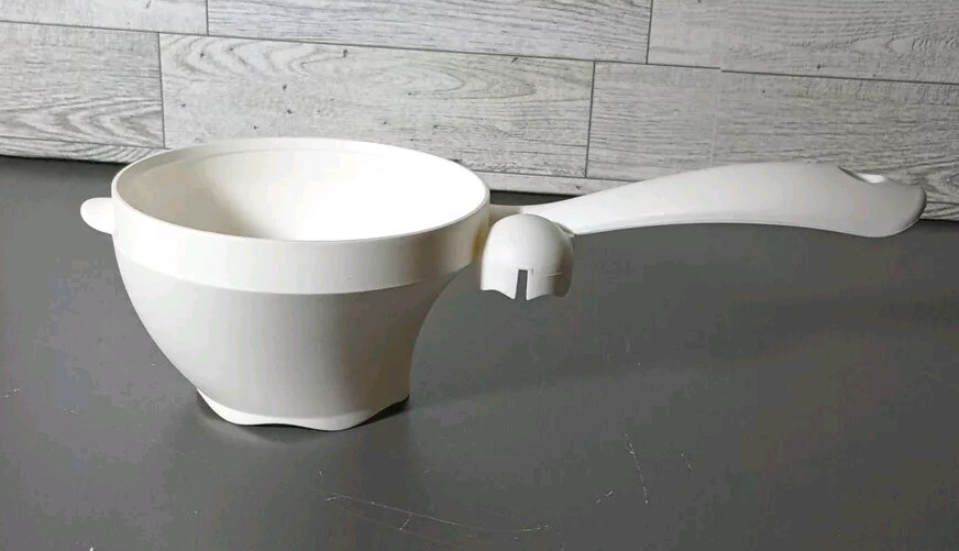 Tupperware Colander Small Strainer with Bowl Rest Handle White 4476