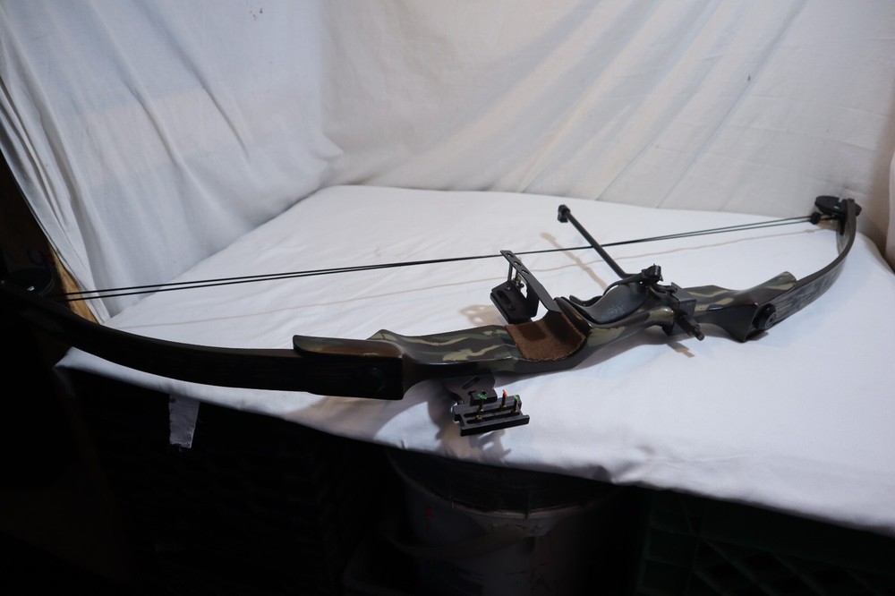 ROBIN HOOD PHOENIX COMPOUND BOW (CAMOFLAGE) ***