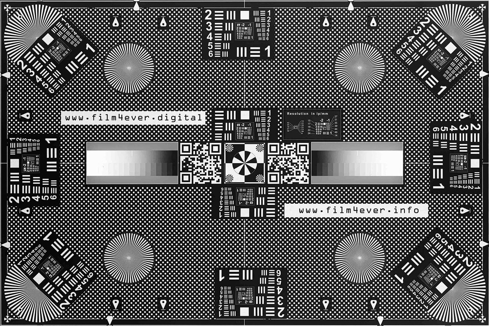 35mm Film Focus Checker High-Resolution Sharpness Calibration Target Chart