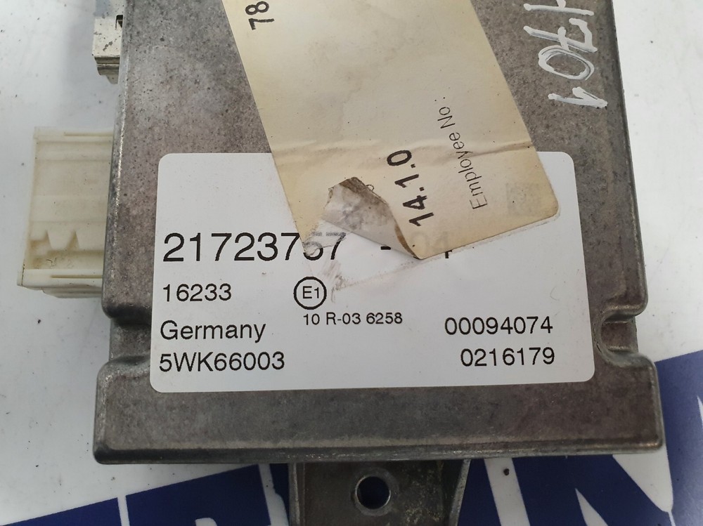 Volvo lane keeping support system 21723757 P04