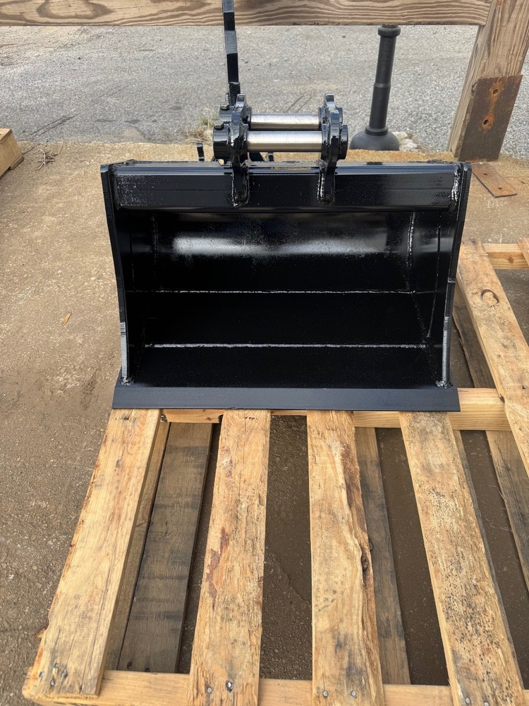 Yanmar vio40 48" grading bucket