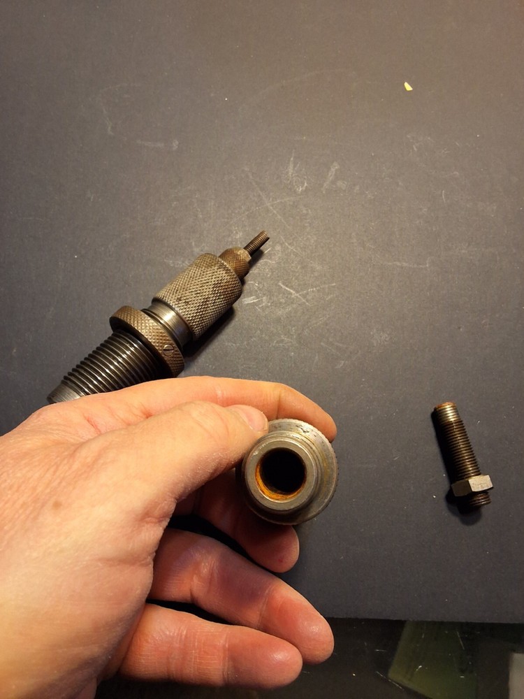 VINTAGE PACIFIC RELOADING DIES 22 VAR 2 DIE SET