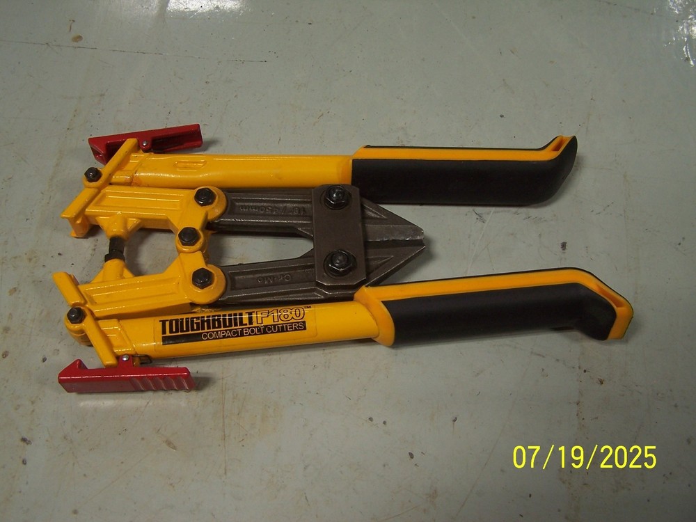 TOUGHBUILT F180 Compact Bolt Cutters