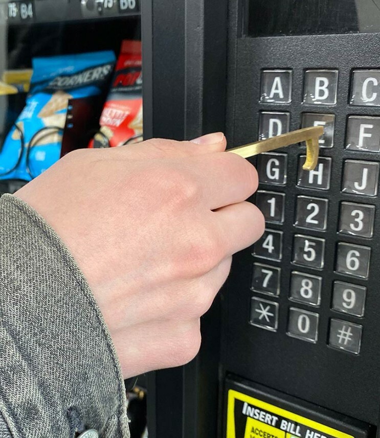 Hy Genie No-Touch Hand Tool