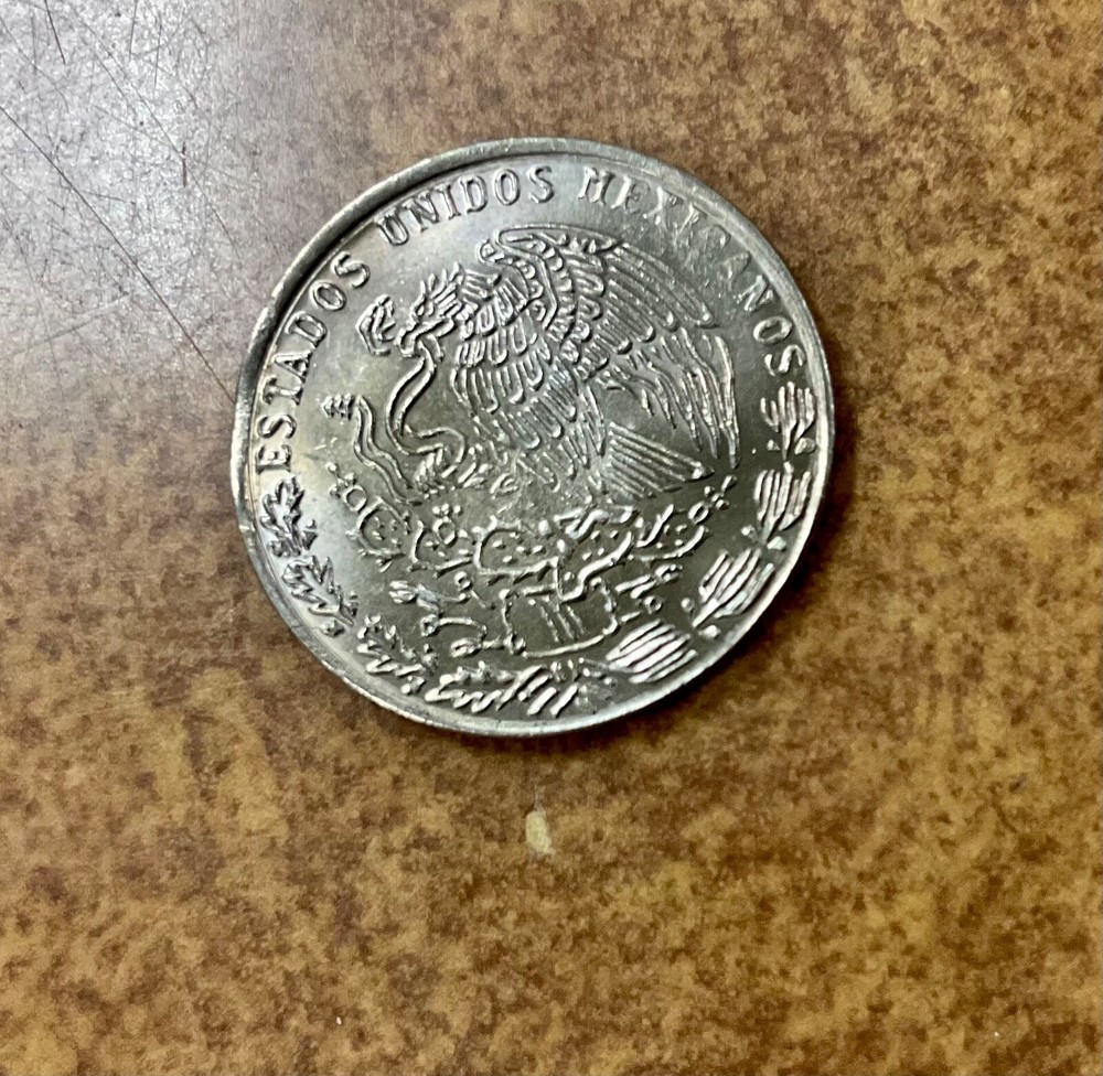 1982 MEXICO 20c. ERROR planchet clip