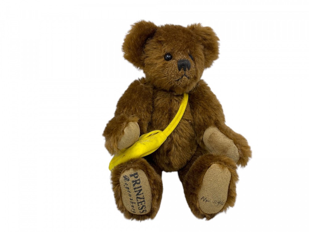 Artist bear teddy bear raspberry 21 cm. Excellent condition.