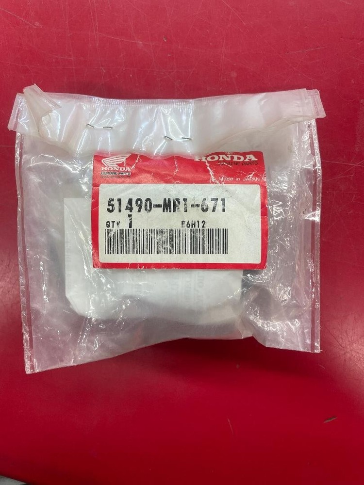 ***NOS HONDA FORK SEAL SET 51490-MR1-671