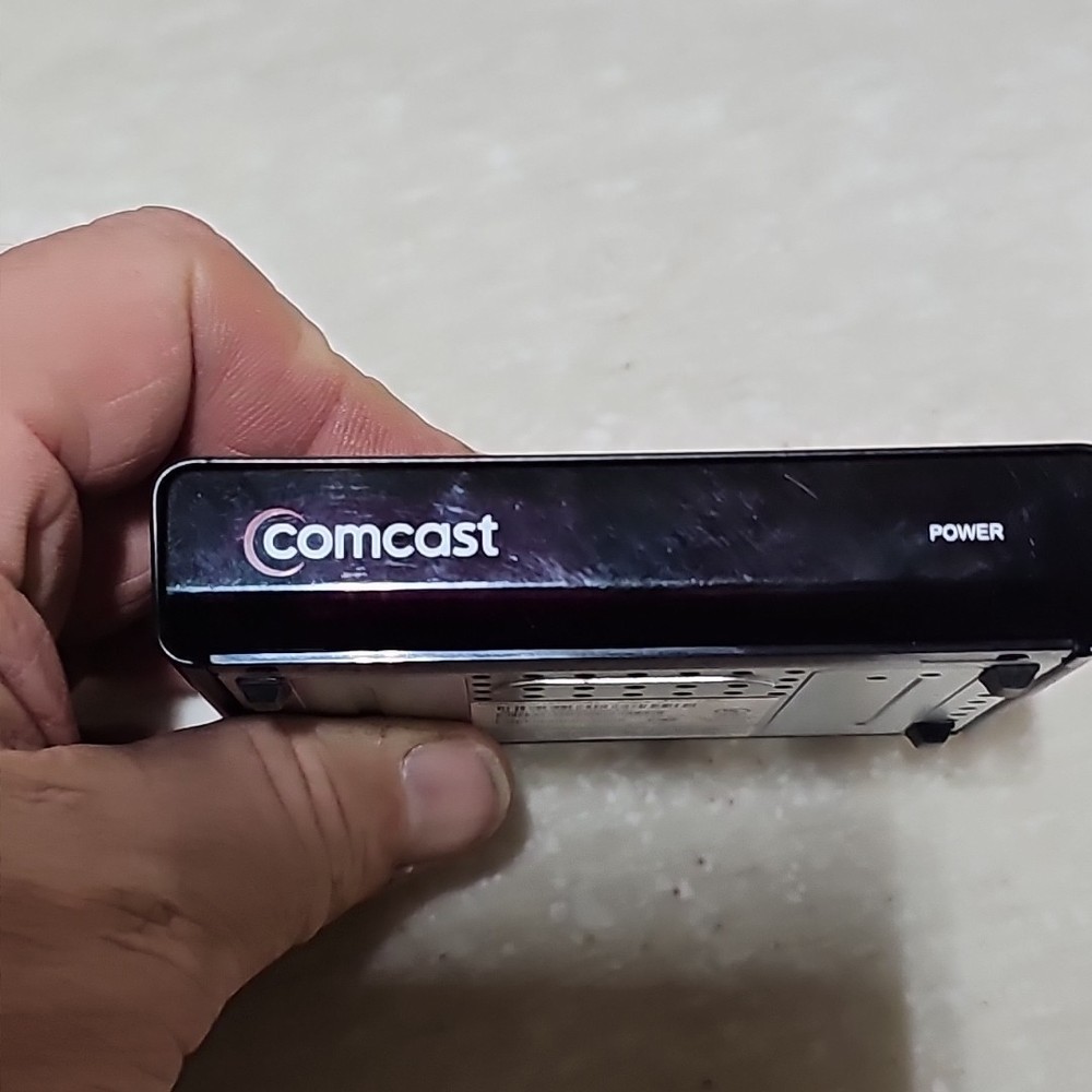 Comcast Xfinity BUNDLE RNG110 Cable Box W/Remote AC ADAPTER & COMCAST DVI105COM1