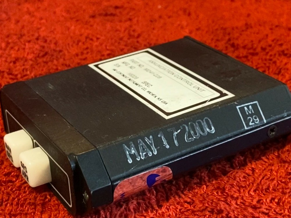MID-CONTINENT INSTRUMENTS MD41-228 GPS ANNUNCIATION CONTROL UNIT