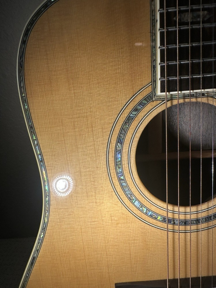 O’Cuilleain Acoustic Guitar