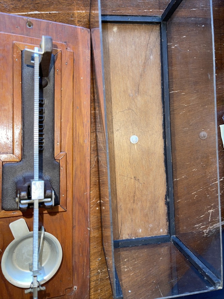 REDDING Hunter Man Cave Scale With Home Made Box For Display Powder Reloading