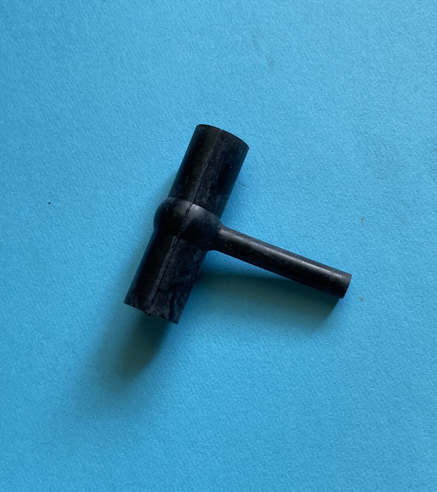 *NOS* 110-21409-JUKI -RUBBER JOINT-FOR SEWING MACHINES*