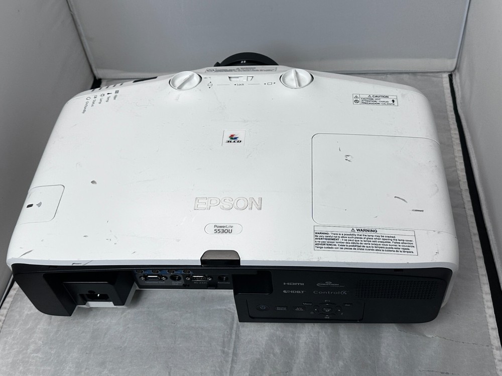 EPSON POWERLITE 5530U WUXGA 3LCD PROJECTOR