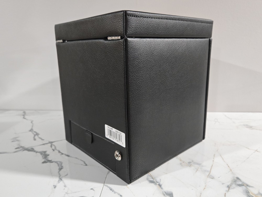 Wolf Module 2.7 Watch Winder Black Silver Leather LCD display 456102