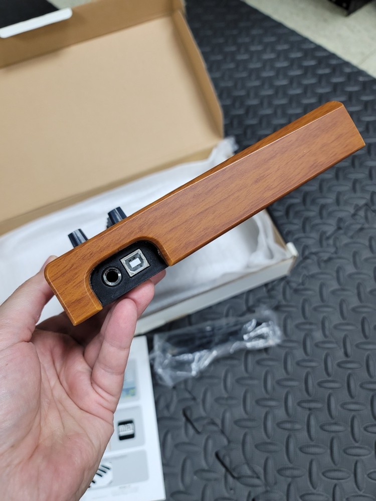 Arturia MINILAB Universal MIDI Controller Keyboard