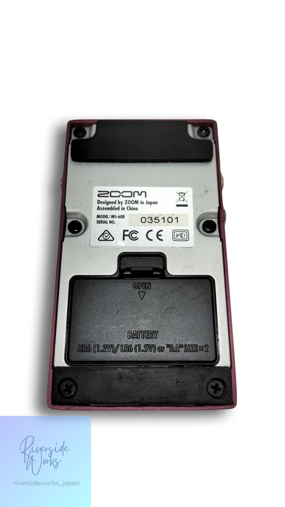 ZOOM MS-60B Multi-Effects Processor for Guitar and Bass JP