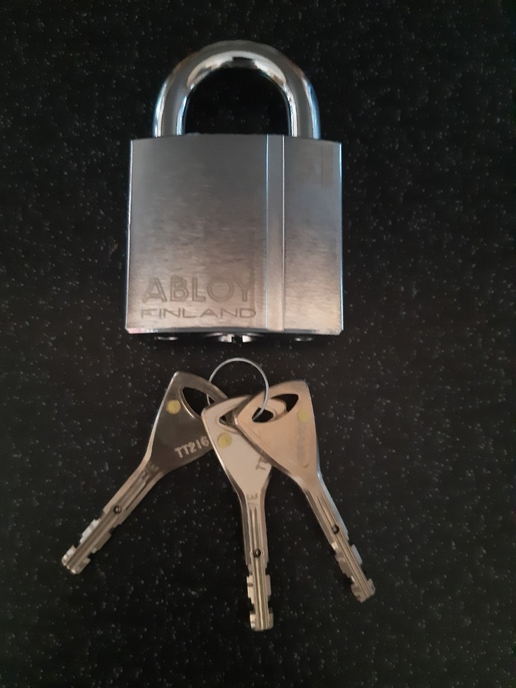Genuine Abloy 340 PROTEC 2 Hardened Padlock. Includes 3 Keys.