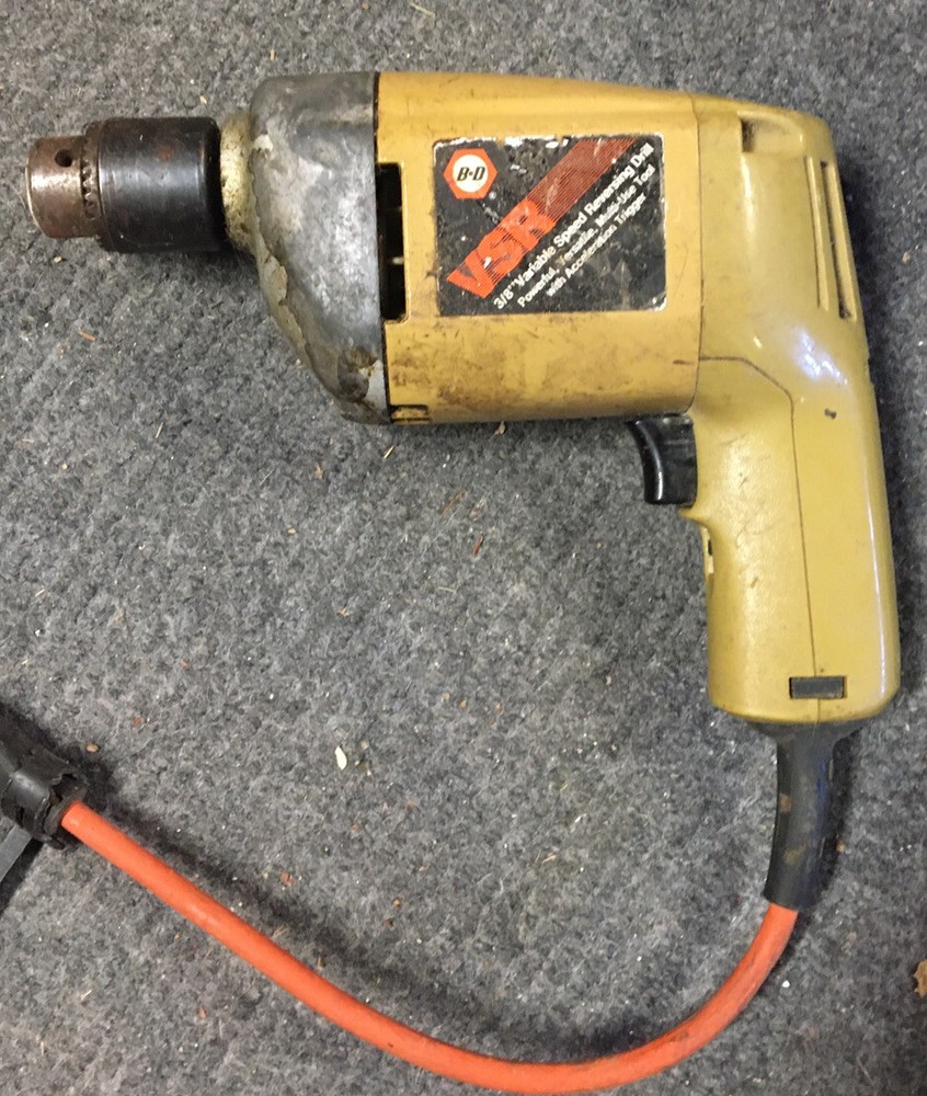 Black and Decker 3/8” Variable Speed Reversing Drill