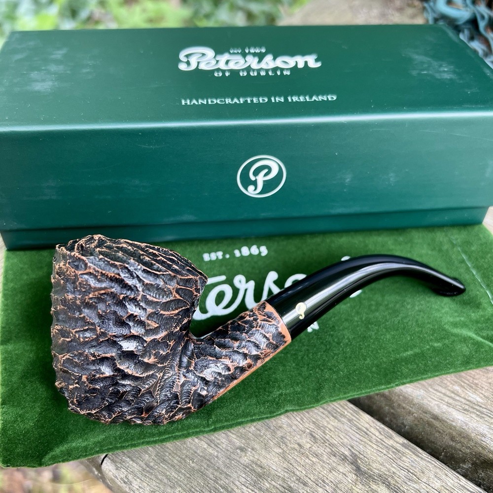 Peterson Aran Rusticated Bent Dublin (B10) Fishtail Pipe Sterling - NEW