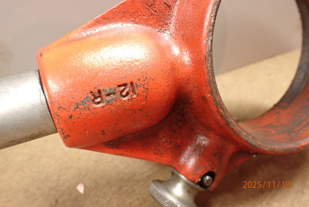 RIDGID 12-R RATCHET HANDLE FOR PIPE THREADING