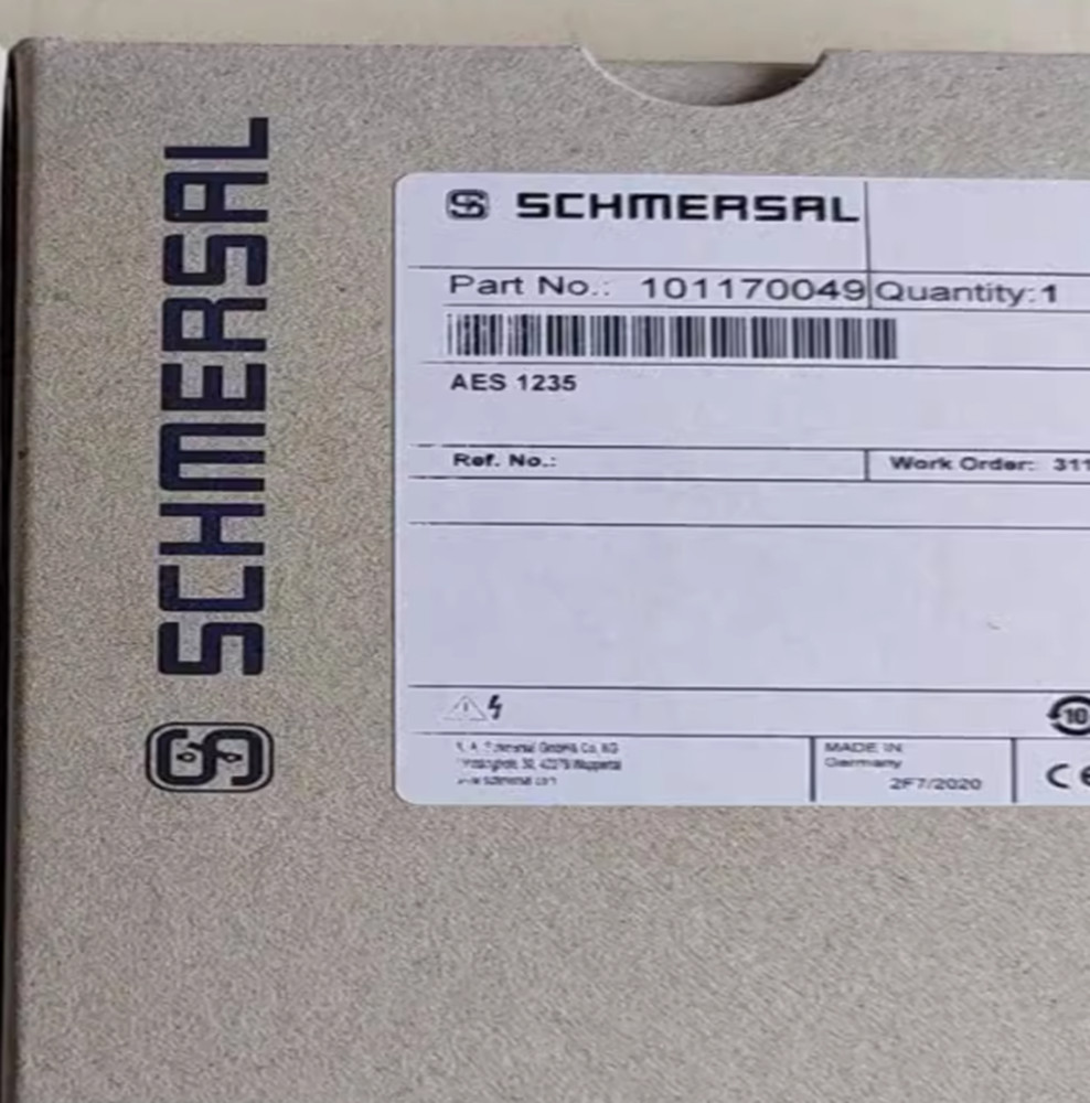 NEW SCHMERSAL AES1235 Safety Relay
