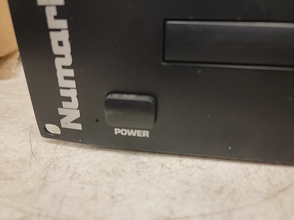 NUMARK MP102 Professional MP3 CD Player Rack Mount