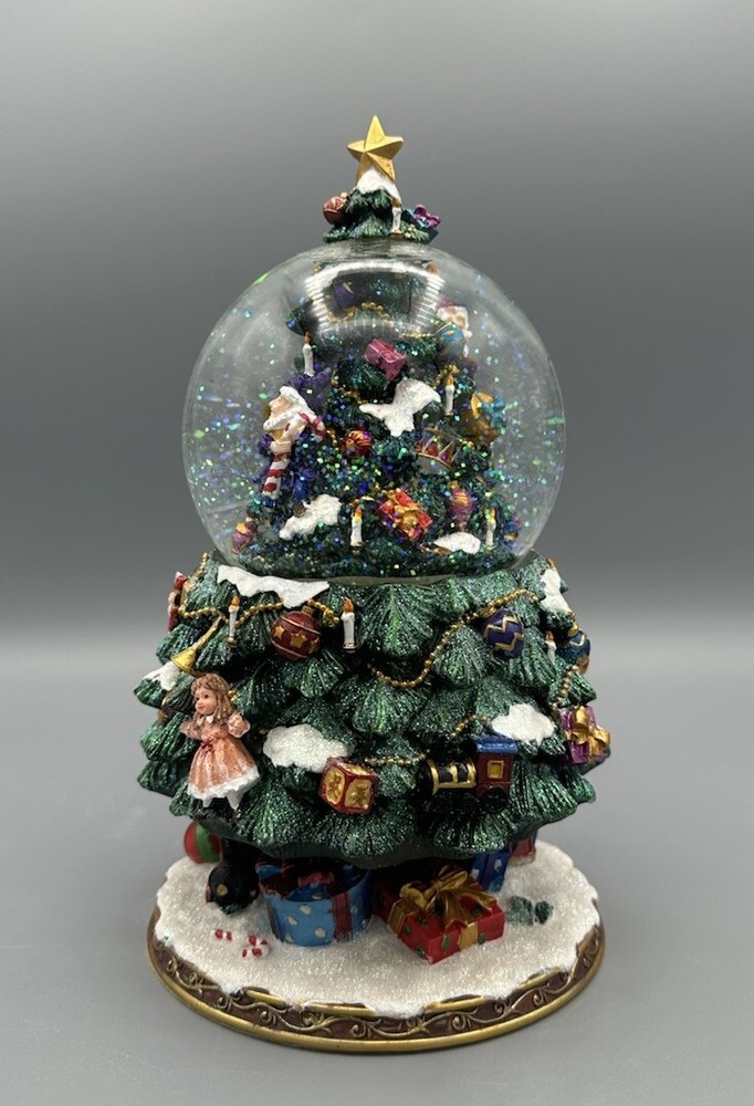 8.5” Rotating Christmas Tree Water Globe – Holiday Snow Globe