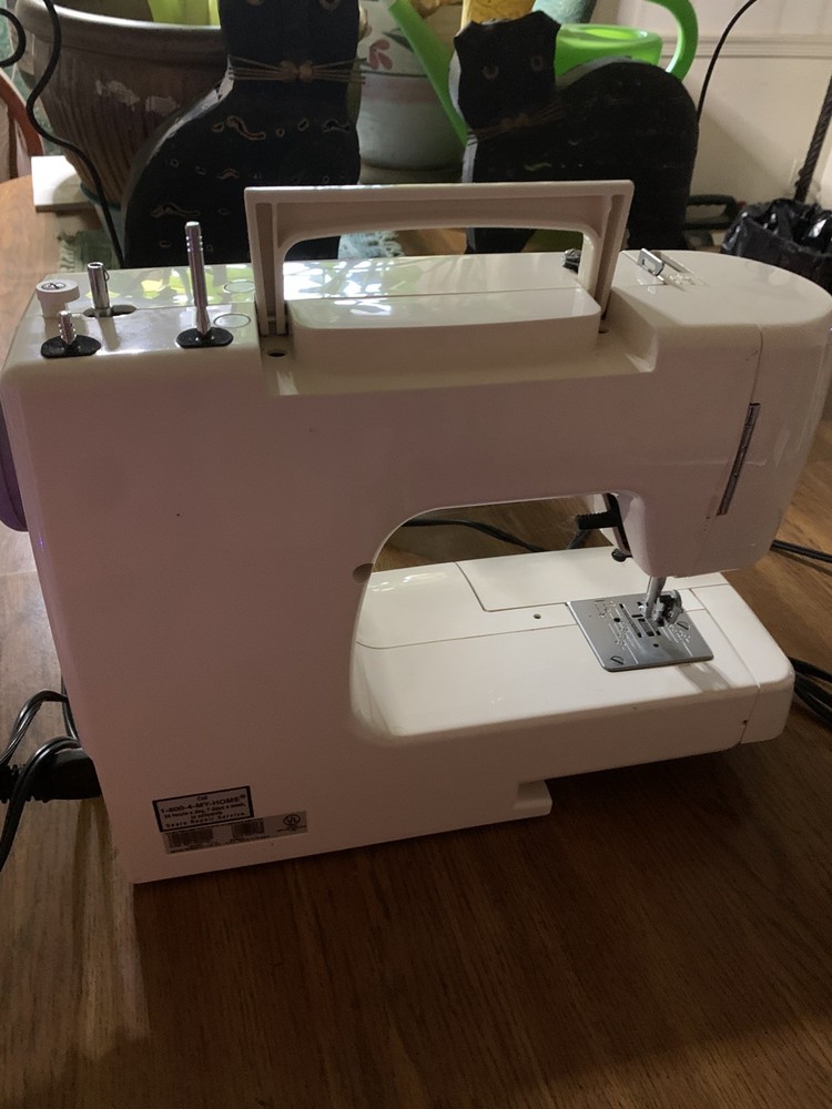 Kenmore Sewing Machine Model 385 ￼