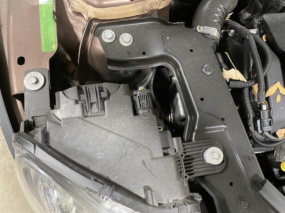 Used A/C Selector Switch fits: 2013 Mini Paceman w/automatic temperature control