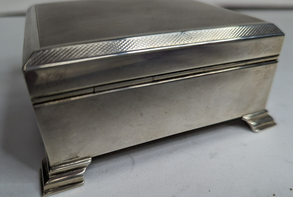 Late Victorian Sterling Silver Cigarette Box & Wood Lining 229.2 Grams