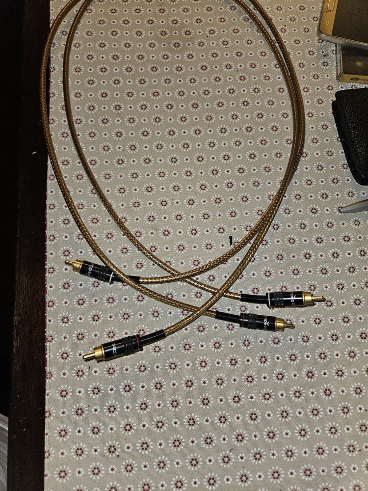 Vampire High End RCA Cables