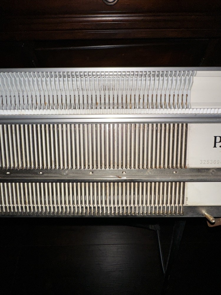 Passap Duomatic 80 Knitting Machine - READ